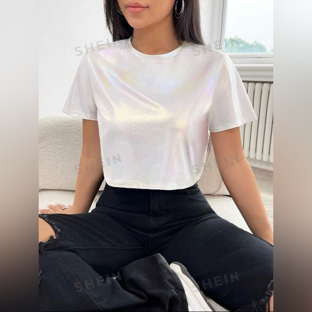 SHEIN EZwear Holographic Crop Tee